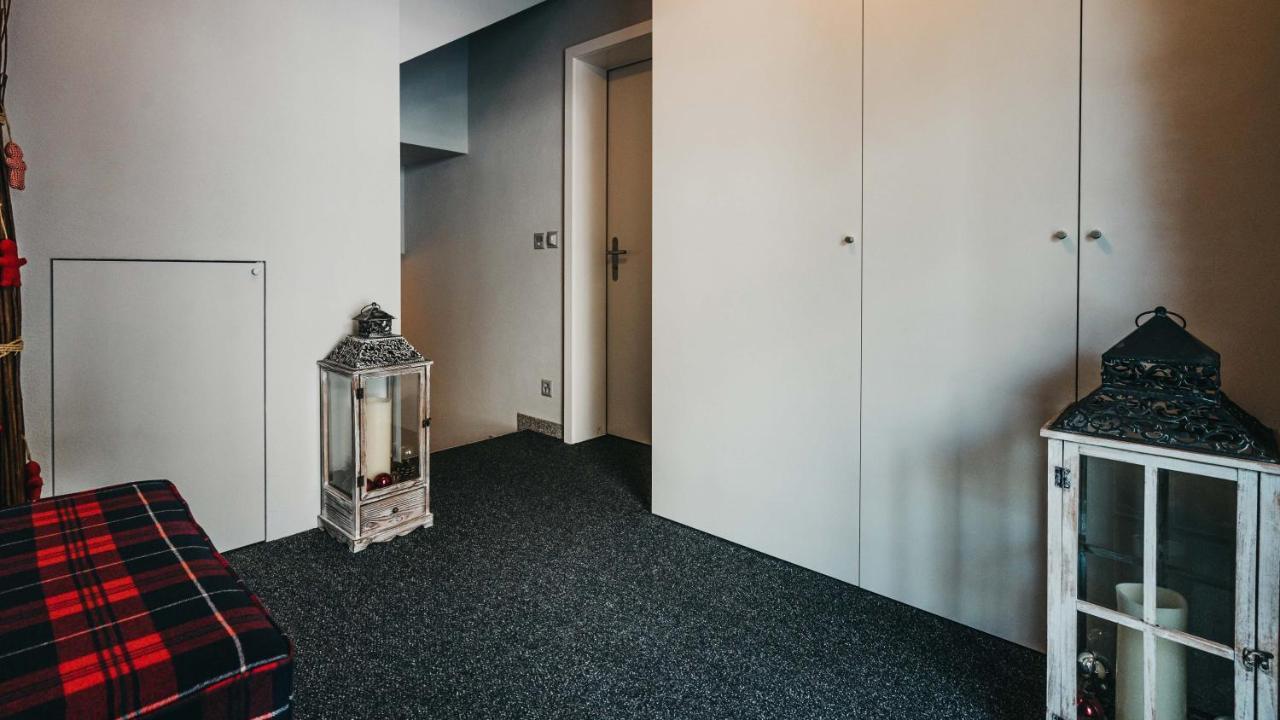 Charming 4 Bed Flat In Flims Apartment ภายนอก รูปภาพ